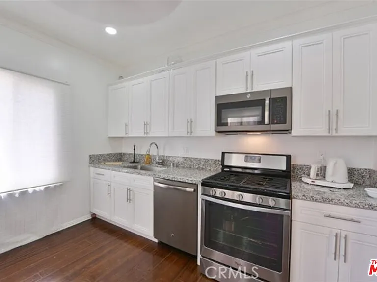 9374 W Olympic Blvd — Photo 1