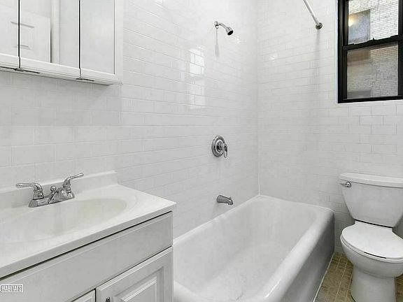 5th image of 420 Clinton Ave #1F
