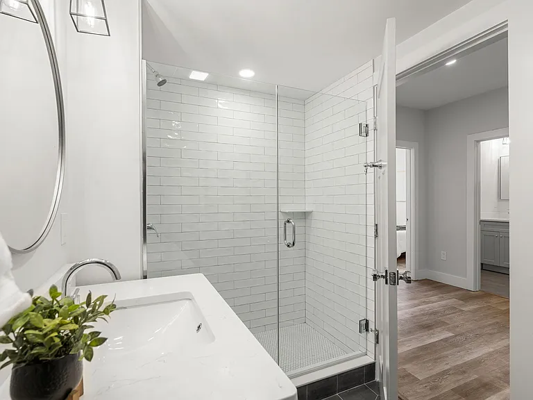181 Bennington St #1 — Photo 5