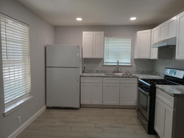 166 El Monte Blvd