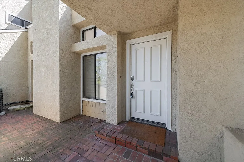 2 bed, 1.5 bath, 1492 sqft, $3,980 — Photo 4