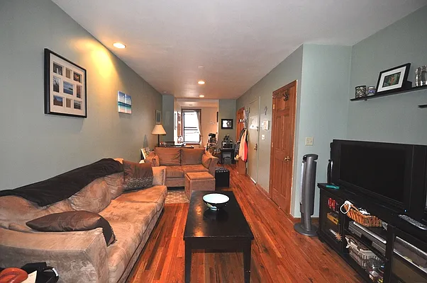 Rented by Corcoran | media 50