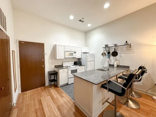1011 Chestnut St #802W, Philadelphia, PA 19107