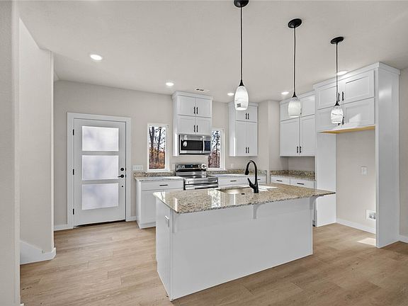 4th image of 54 Rountree Dr