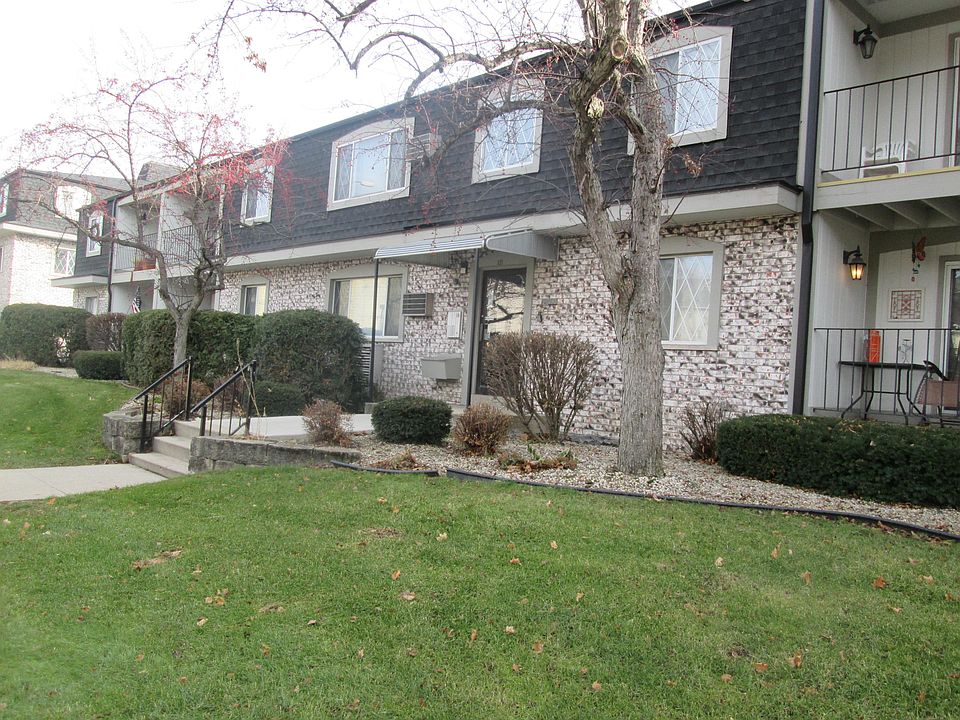 1st image of 121 W North St