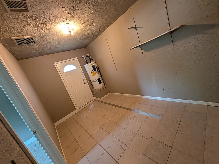 3418 Knotty Oaks Trl — Photo 11