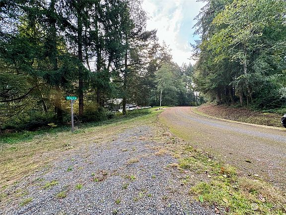 2nd image of 10011 108th Avenue Ct