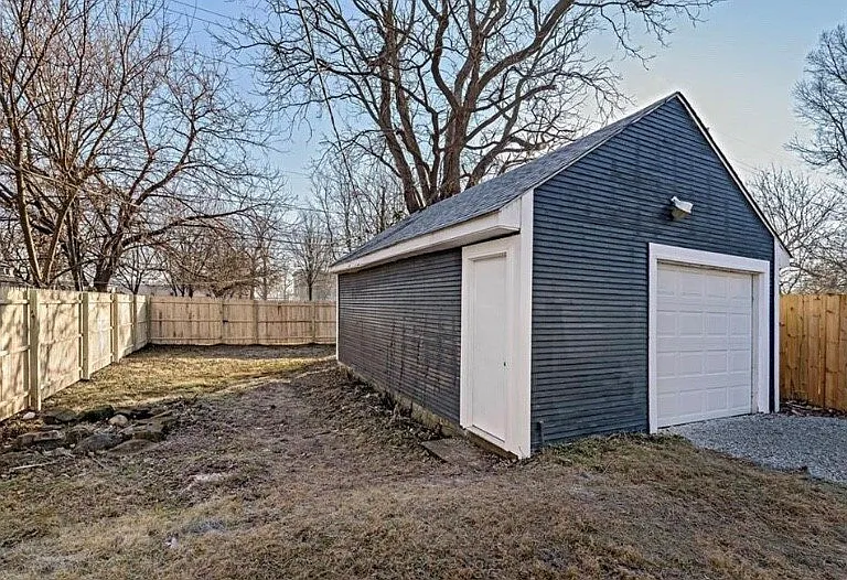 4347 Winthrop Ave — Photo 10