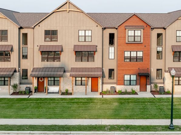 311 Deerwood Ln #316