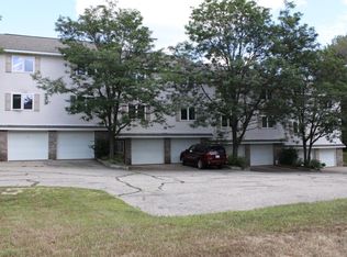 385 Cross St W, Amherst, WI 54406