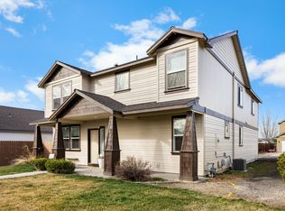 1331 NE 4th St, Redmond, OR 97756