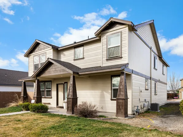 1331 NE 4th St, Redmond, OR 97756