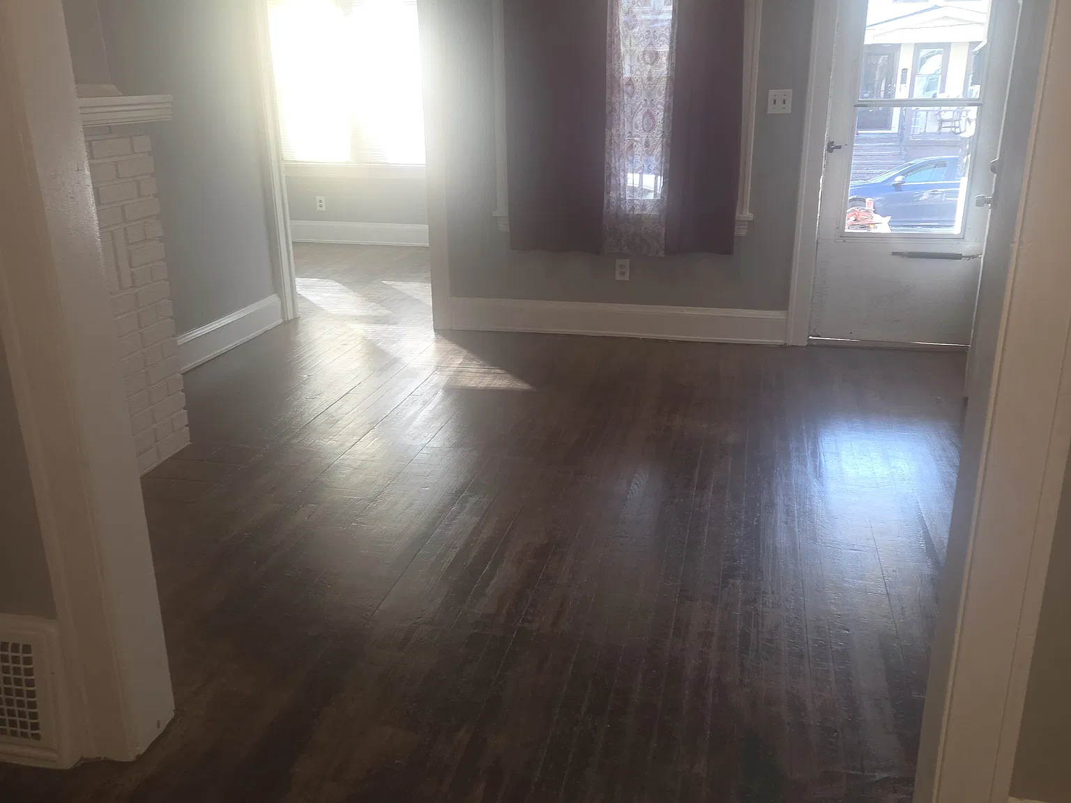 3 bed, 1200 sqft, $1,350 — Photo 4