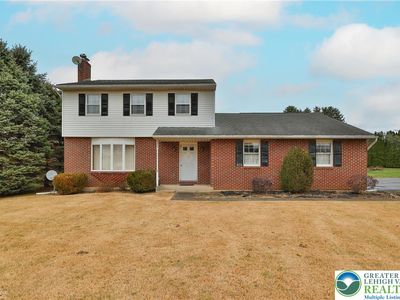 6962 Salinka Sq E, Bethlehem, PA, 18017