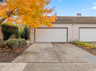 607 Valley Run, Hercules, CA 94547