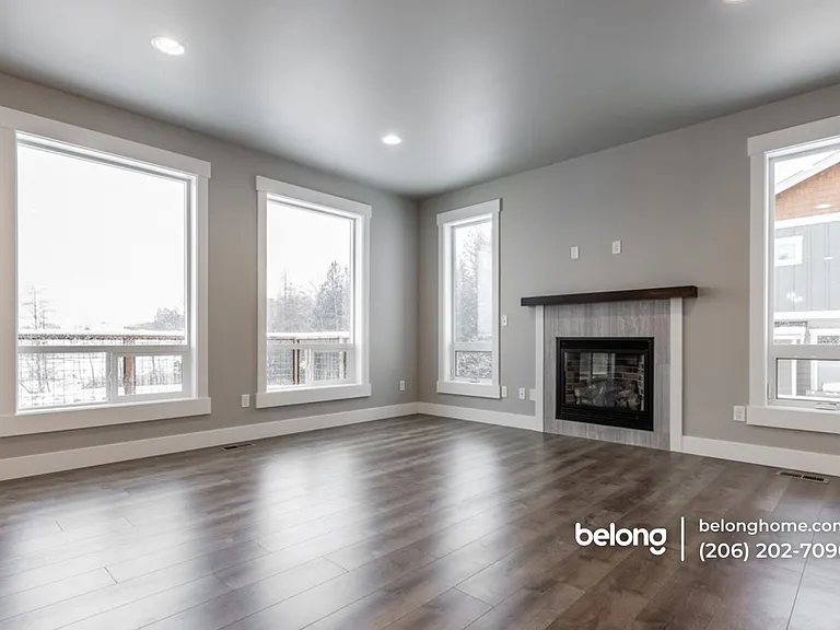 2716 Chloe Ln — Photo 4