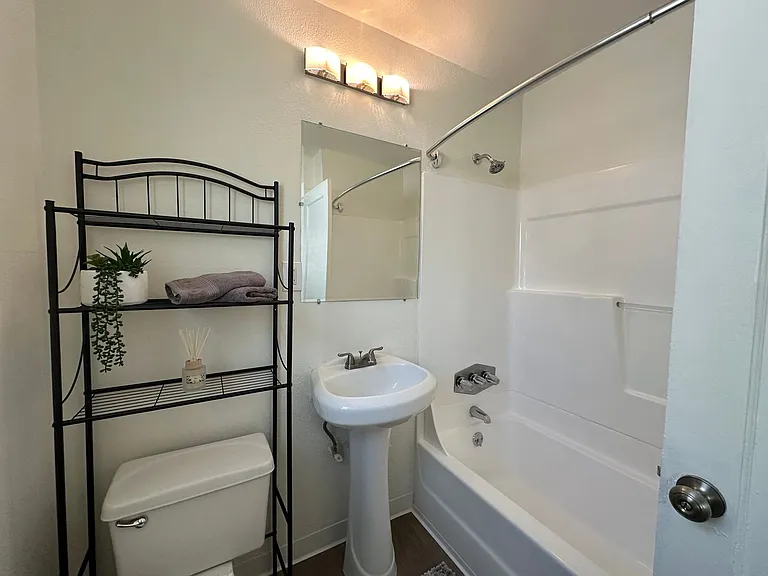 Live Where Downtown Meets Midtown at 1808 N Street — Photo 35