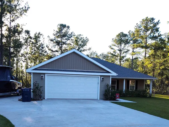 99 Yorkshire Ln, Waverly, GA 31565