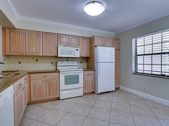 4th image of 3118 Florida Blvd APT 101