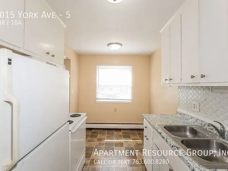 1015 York Ave #5 — Photo 22
