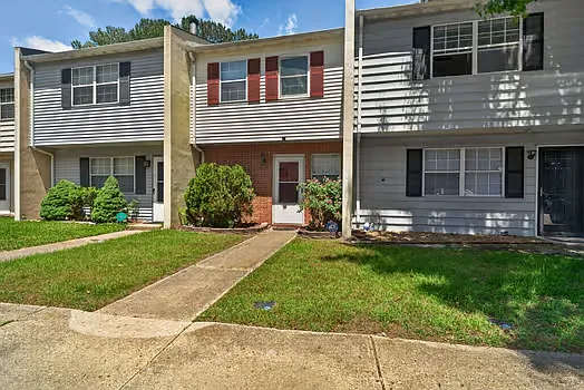 11 Betty Lee Pl — Photo 1