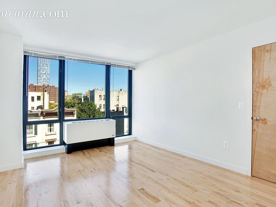 1st image of 1595 Lexington Ave APT 4G