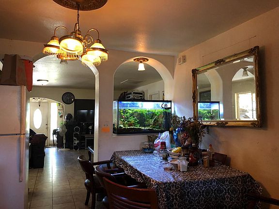 5th image of 894 Jeanne Ave