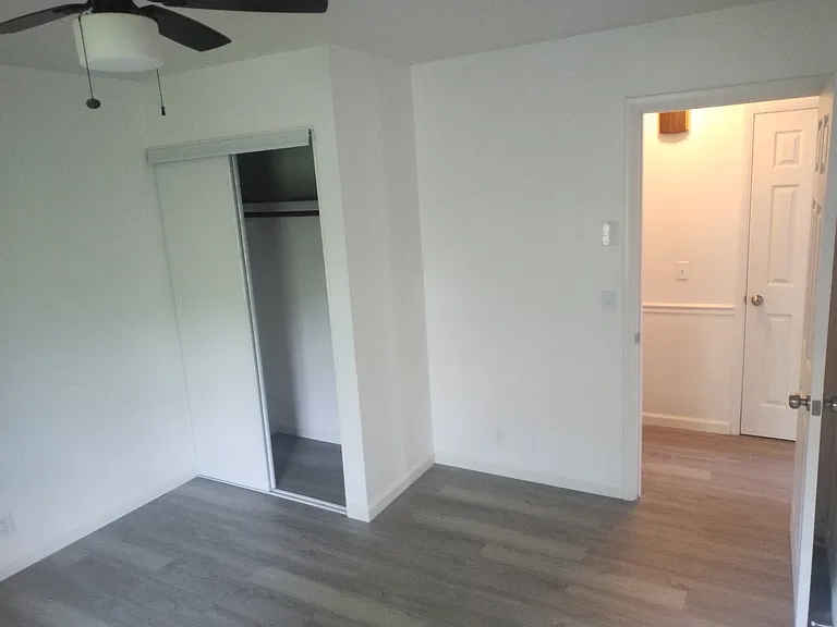 244 Sterling Rd — Photo 39