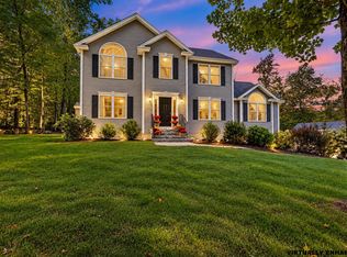 94 Mountain Rd, Goffstown, NH 03045