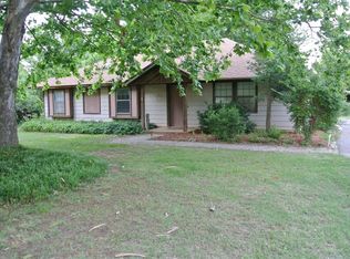 4000 Doris Ln, Mustang, OK 73064