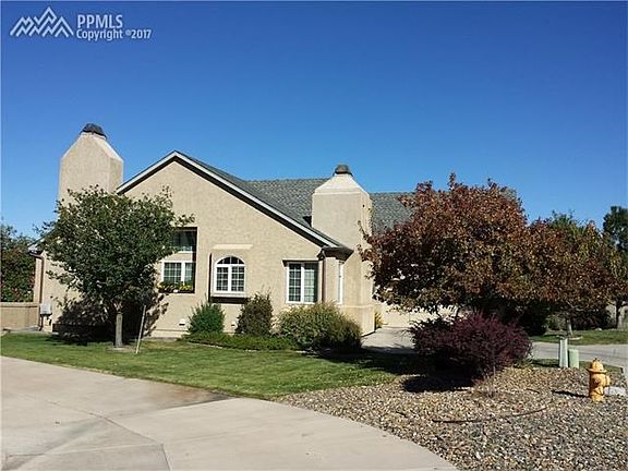 Side view, note 3 fireplaces.