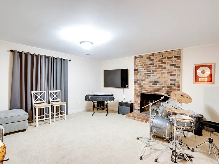 10535 Brevity Dr — Photo 23