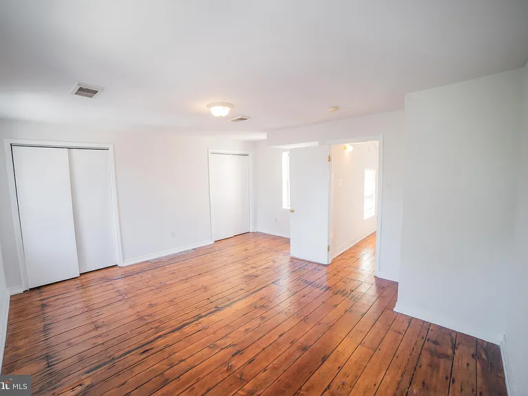 126 W Laurel St #2 — Photo 9