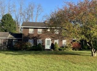 12 Queen Anne Dr, Fort Ann, NY 12827