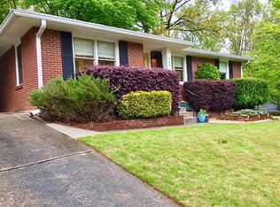 924 Willivee Dr, Decatur, GA 30033