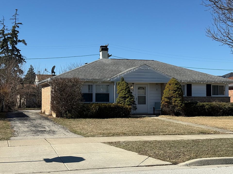 1st image of 982 W Villa Dr