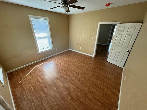 5th image of 2130 Cumberland Ave