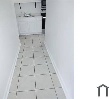 411 Palo Alto St — Photo 6