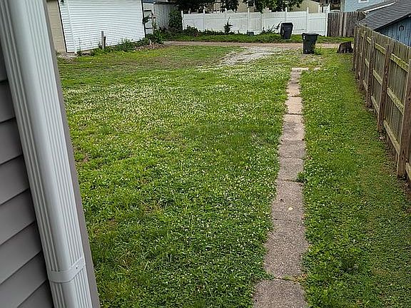 4th image of 414 Cost Ave
