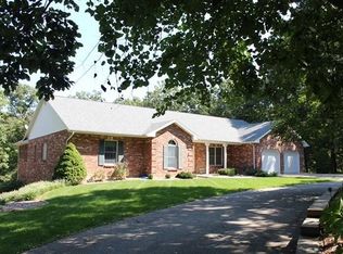 5720 Foxfire Ln, Lohman, MO 65053