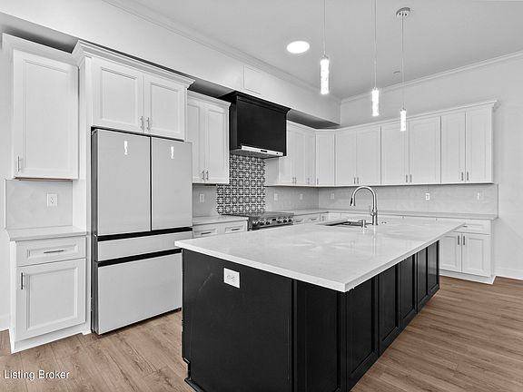5th image of 540 S 4th St #401
