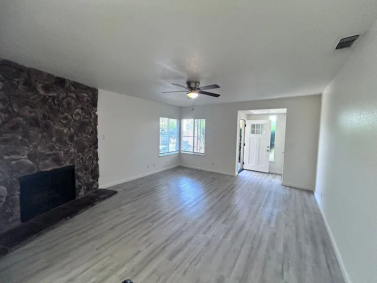 6962-6964 Crux Dr — Photo 7