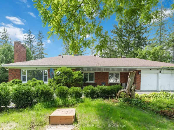 2770 Prince Of Wales Dr, Ottawa, ON K2C 3H1