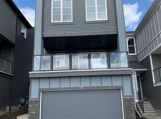 152 S Crimson Ridge Pl, Calgary, AB T3L0K4
