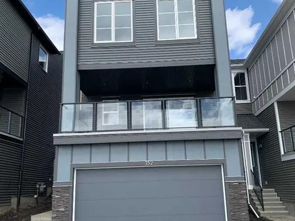 152 S Crimson Ridge Pl, Calgary, AB T3L 0K4