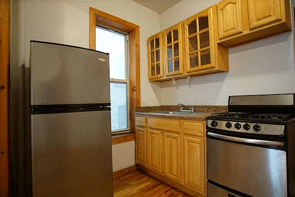 Rented by Lofts and Flats LLC | media 2