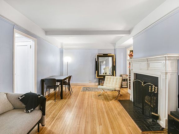 3rd image of 205 E 78th St APT 2T