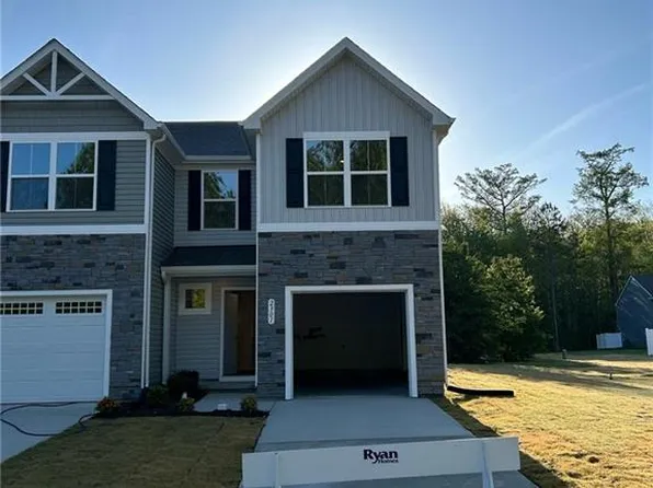 2301 Starling Way, Elizabeth City, NC 27909