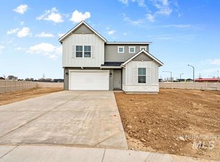 581 Burnside Ave, Middleton, ID 83644