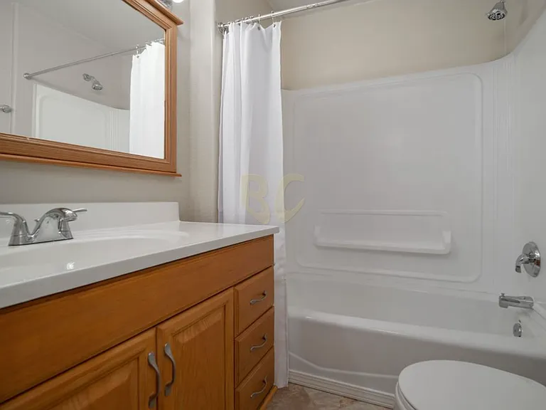918 Osage Ave #B — Photo 4